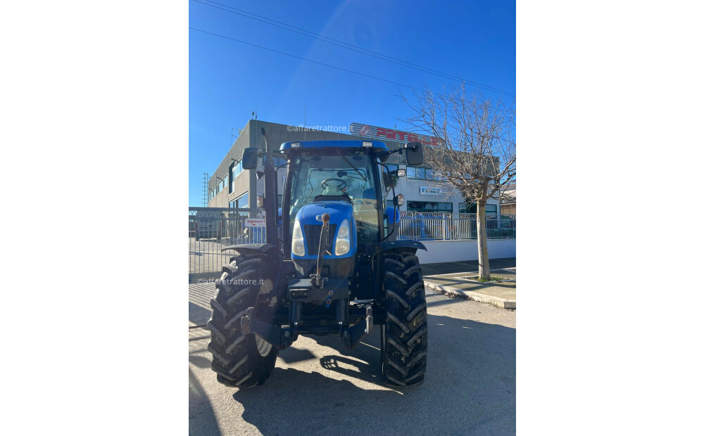 New Holland T6020 D'occasion - 5