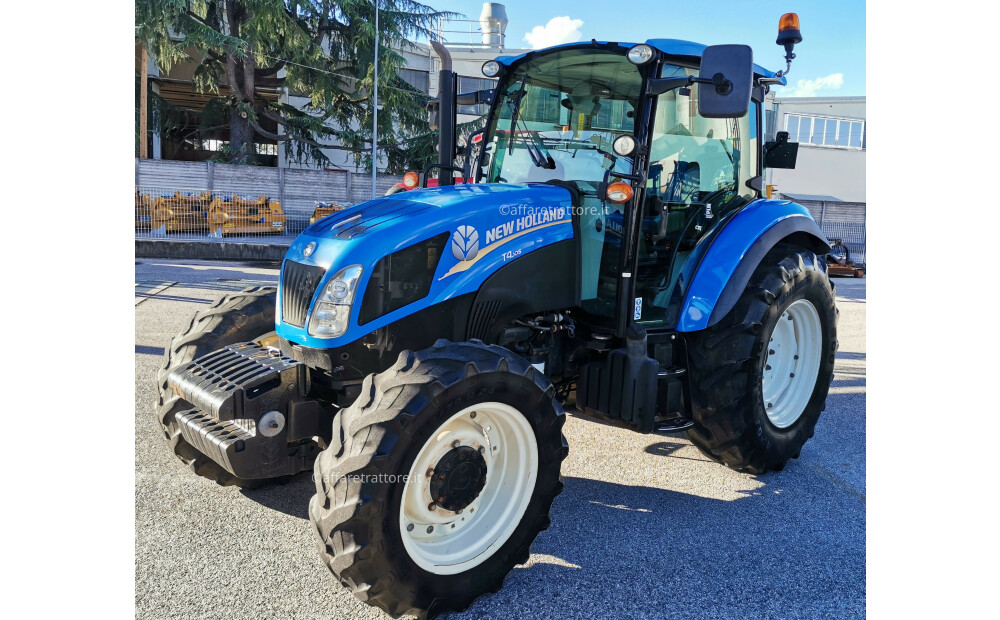 New Holland T4.105 Dual Command avec prise de force synchronisée, essieu avant SuperSteer. - 1