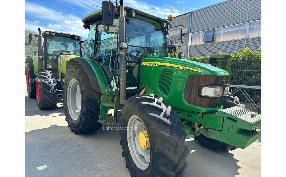 John Deere 5820 D'occasion - 1