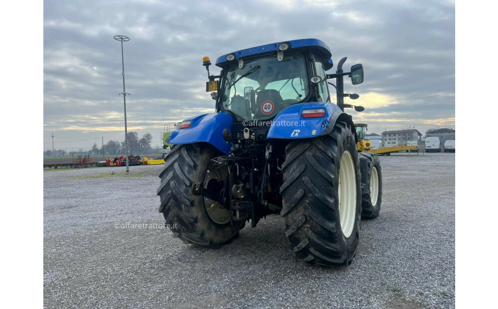 New Holland T7.200 D'occasion - 8